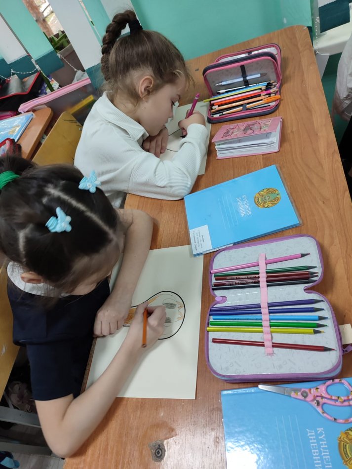 В 1"А" классе прошел классный час, посвященный энергосбережению планеты
